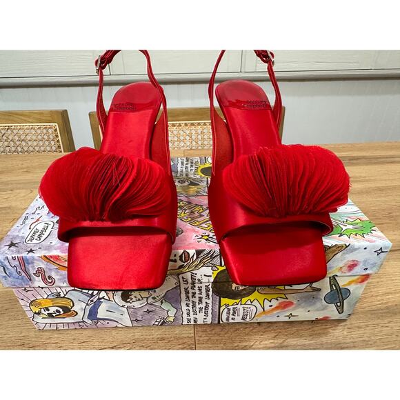 Jeffrey Campbell Duffy Slingback Red Satin Heel Size 10 NIB Plume Design Elegant - Picture 7 of 14